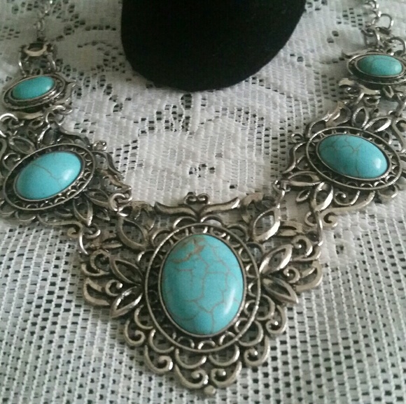 Tibetan Silver Turquoise Necklace & Earrings Set - Picture 2 of 4